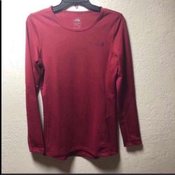 The North Face Tops - 🔥LAST CHANCE🔥 The North Face Long Sleeve